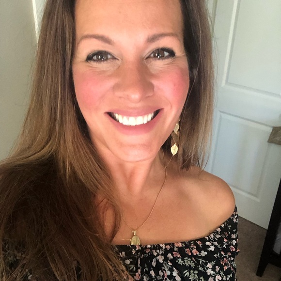 Meet your Posher, Kiersti - Picture 1 of 1